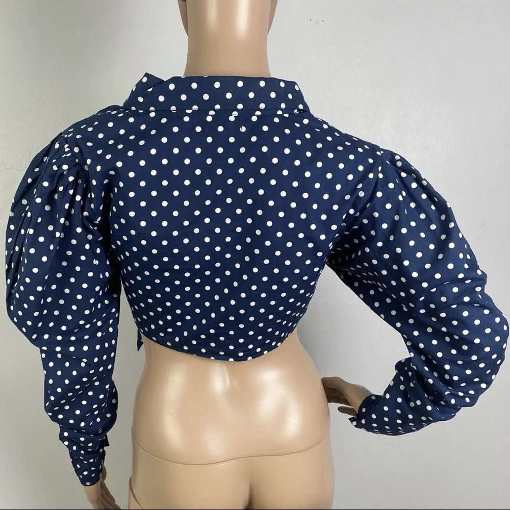 NEW WEWOREWHAT REVOLVE BLUE POLKA DOT TIE-FRONT CROP TOP - Picture 7 of 9